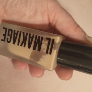 Il Makiage Woke Up Like This Flawless Base Foundation Shade #35